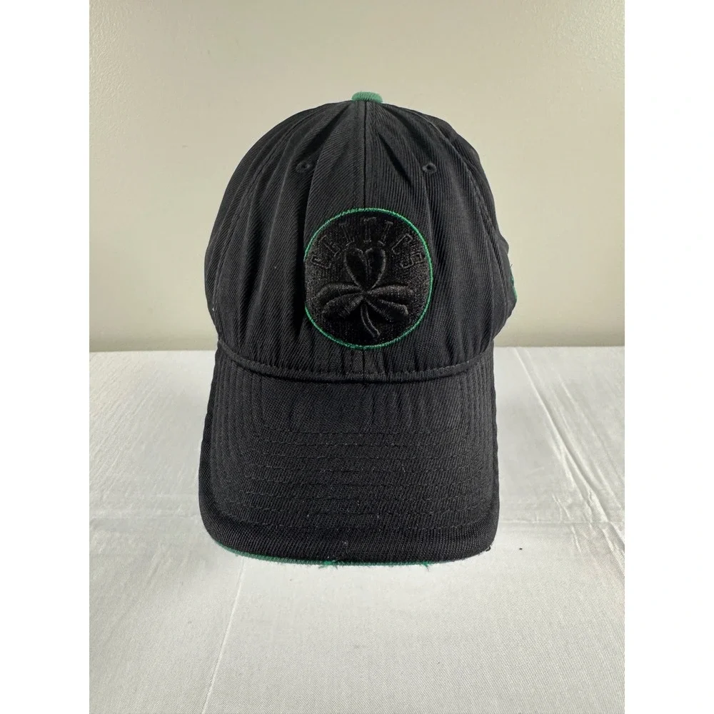 Pre '17 Adidas Boston Celtics NBA Flexfit Mens Black Green Shamrock Baseball Cap